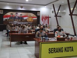 Kapolresta Serkot Mengikuti Rapim Polri Tahun 2022 Secara Virtual.