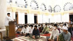 Forkopimda Tarawih Perdana di Masjid Agung Madaniah Kabupaten Karanganyar