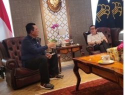 Bertemu Menkumham, Gubernur Ansar Minta Kebijakan Bebas VoA Diberlakukan Lagi