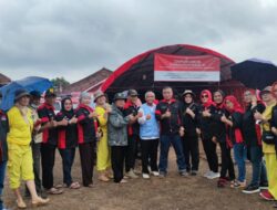 RTHS Peduli Gempa Cianjur Datangi Tenda Pengungsi