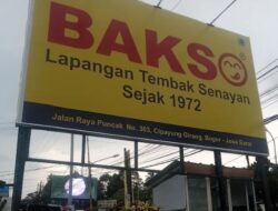 Buka Siang Hari, Bakso Lapangan Tembak Senayan Digeruduk Warga Megamendung