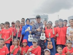 Lantamal IX Ambon Pentas Musik Bersama Ribuan Komunitas Jukulele
